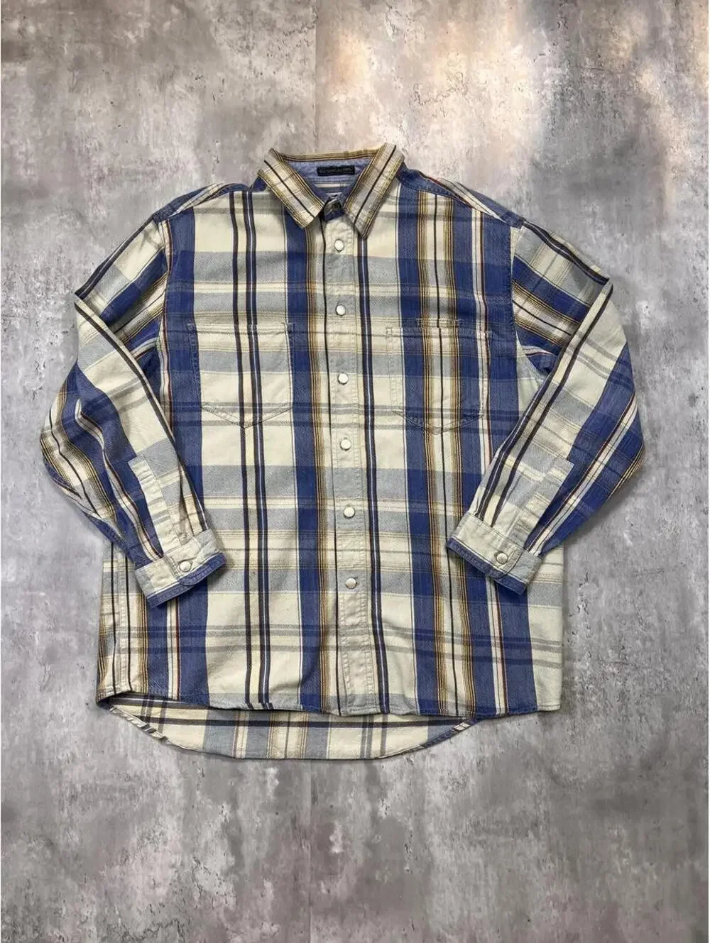 Vintage Wrangler Plaid Western Shirt Metal Snap Buttons